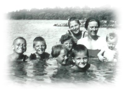 Alice (Latham) Newbury, 1934, all seven children, near Barriefield