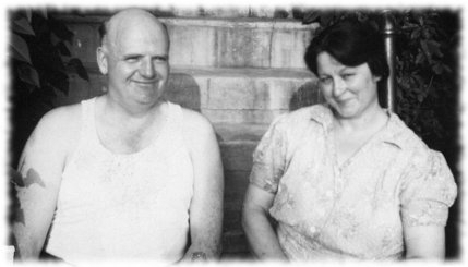 Alice and Tom, around 1945, near Railton
